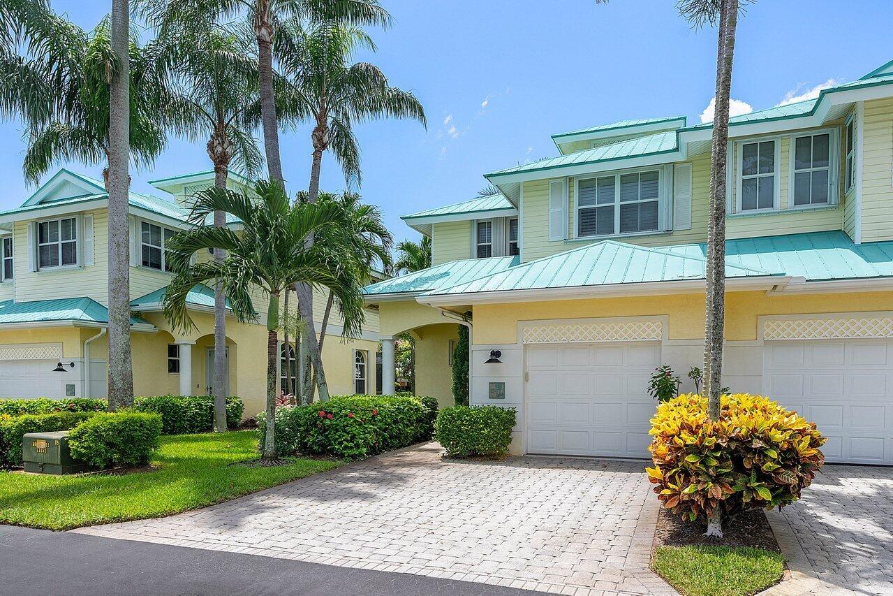 BAREFOOT COVE - Residential