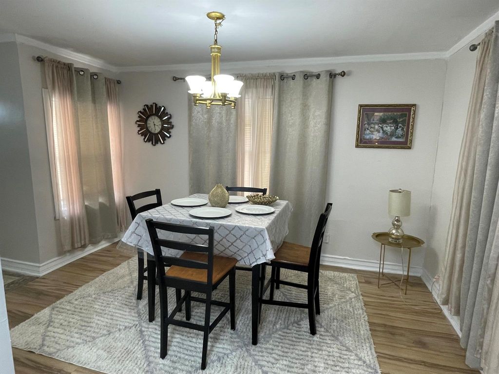 Photo of 1212 Raymond Avenue, Fort Pierce, FL 34950 (MLS # R10972620)