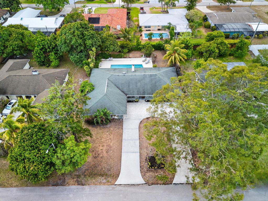 Photo of 115 NE Caprona Avenue, Port Saint Lucie, FL 34983 (MLS # R11163939)