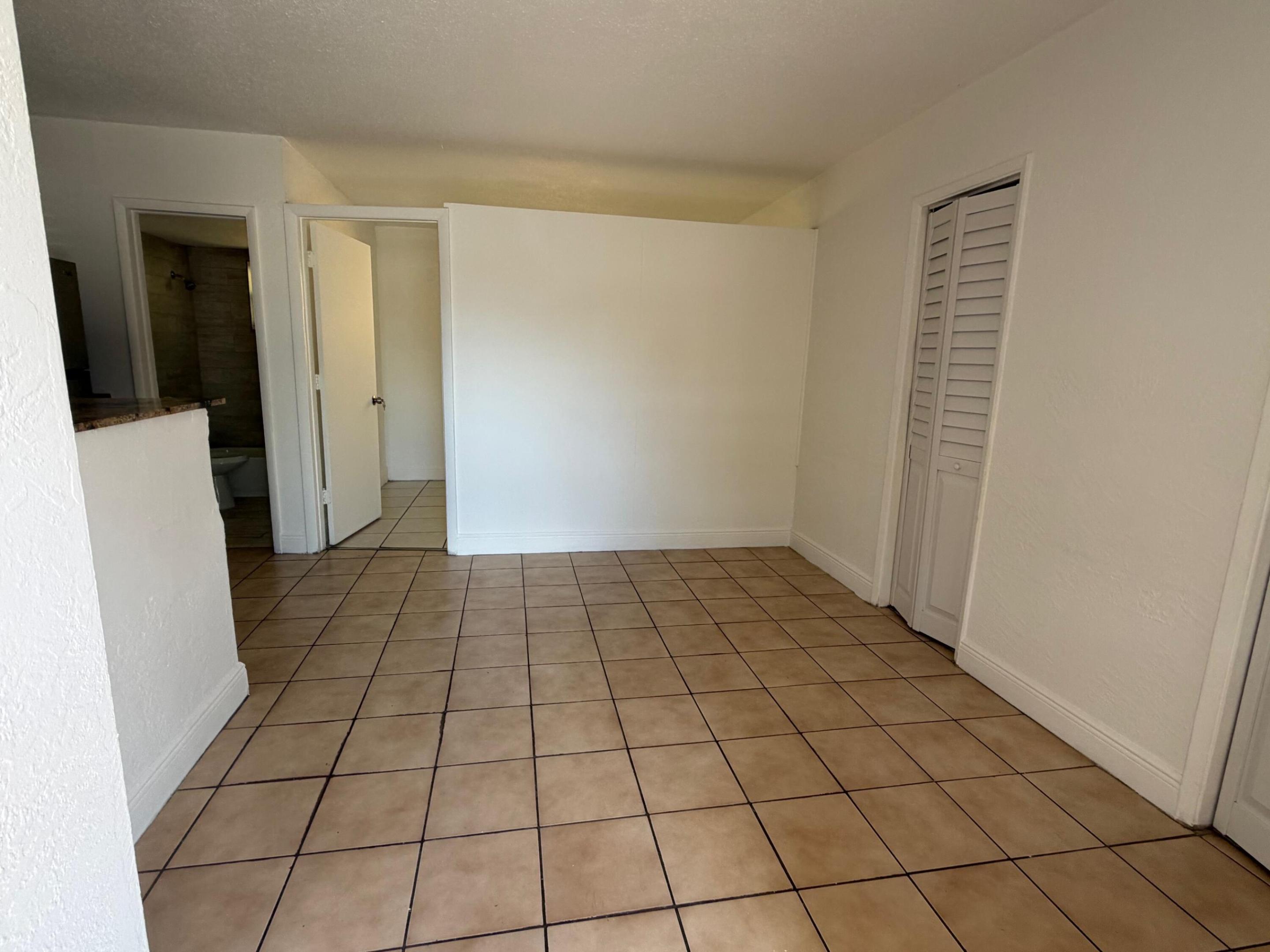 EL SOL AT MAIN STREET CONDO - Residential Lease