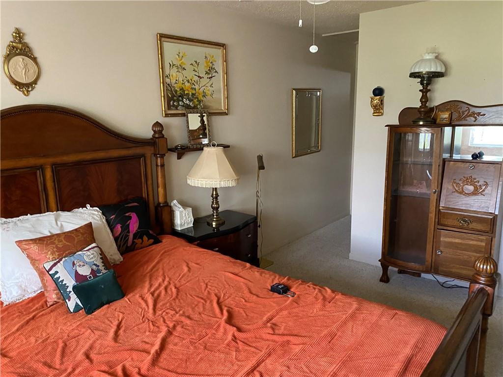 VILLAGE ROYAL GREENBRIAR - Residential