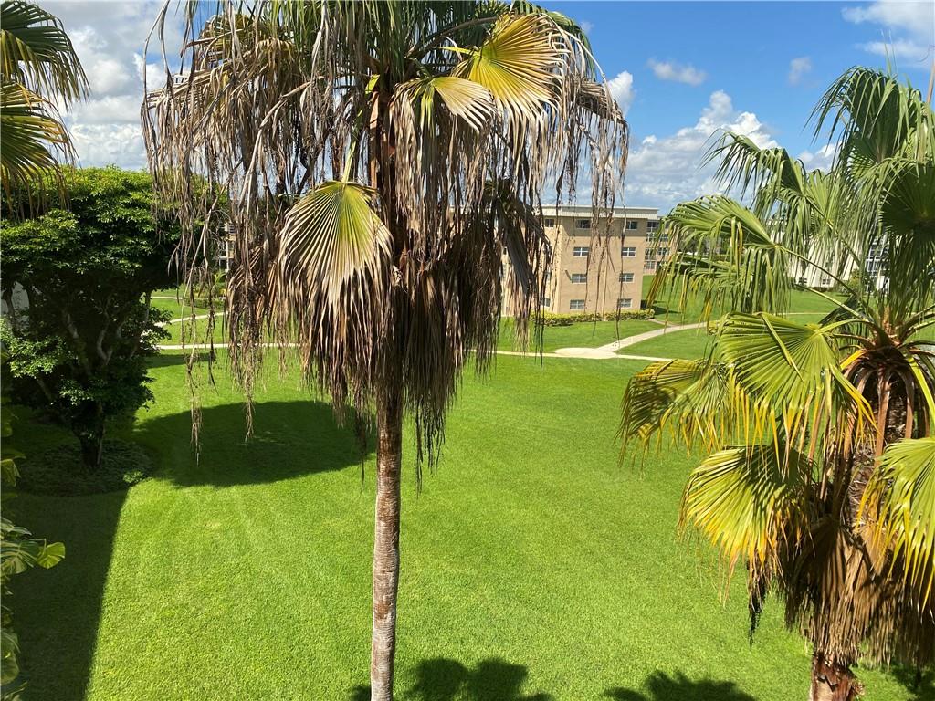 VILLAGE ROYAL GREENBRIAR - Residential