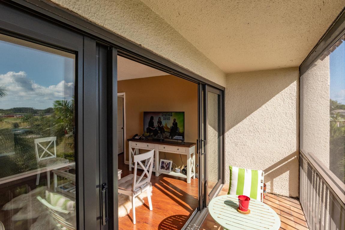 LANDS OF THE PRESIDENT CONDO 8 - Residential