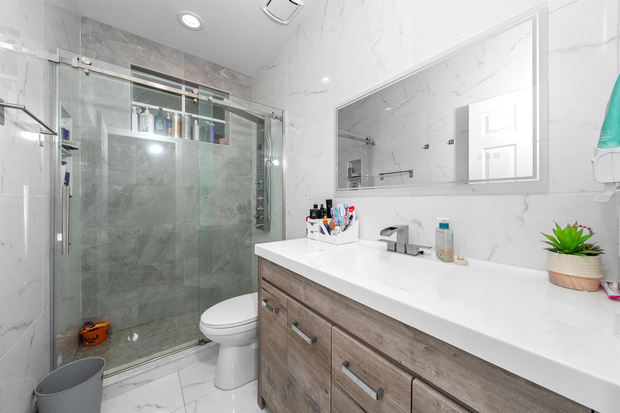 Lakeview West - Residential