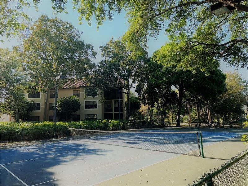 4401 W Mcnab Road 13