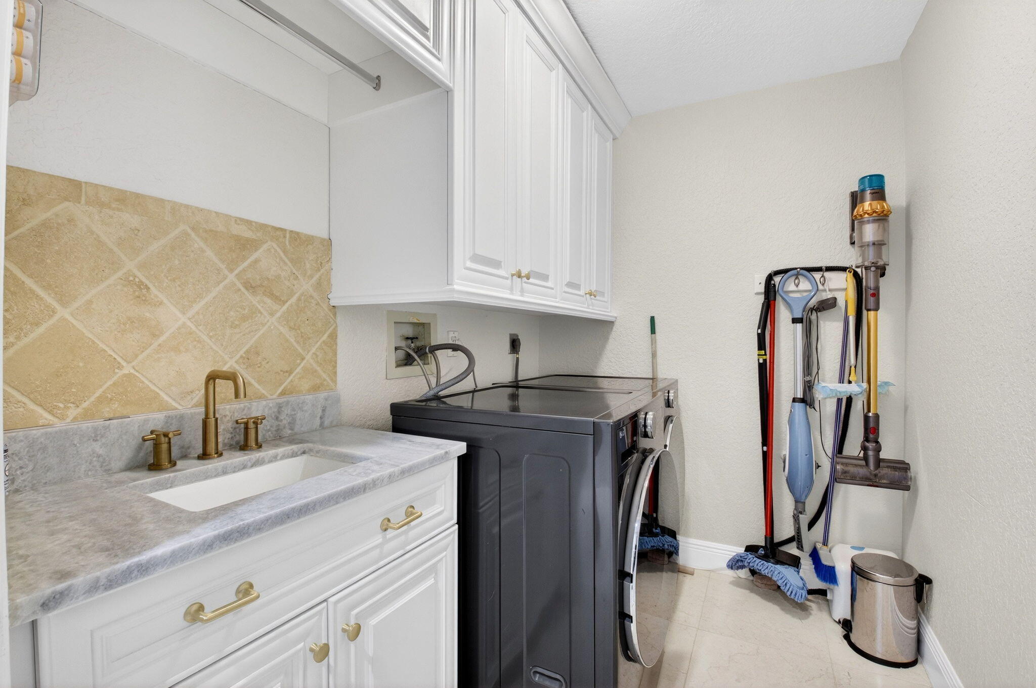 RIO POCO - Residential