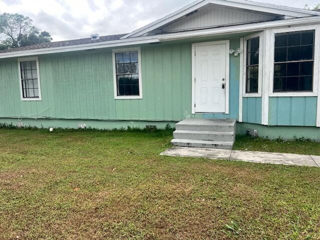 Photo of 17315 Sapp Place, Jupiter, FL 33458 (MLS # R10923292)