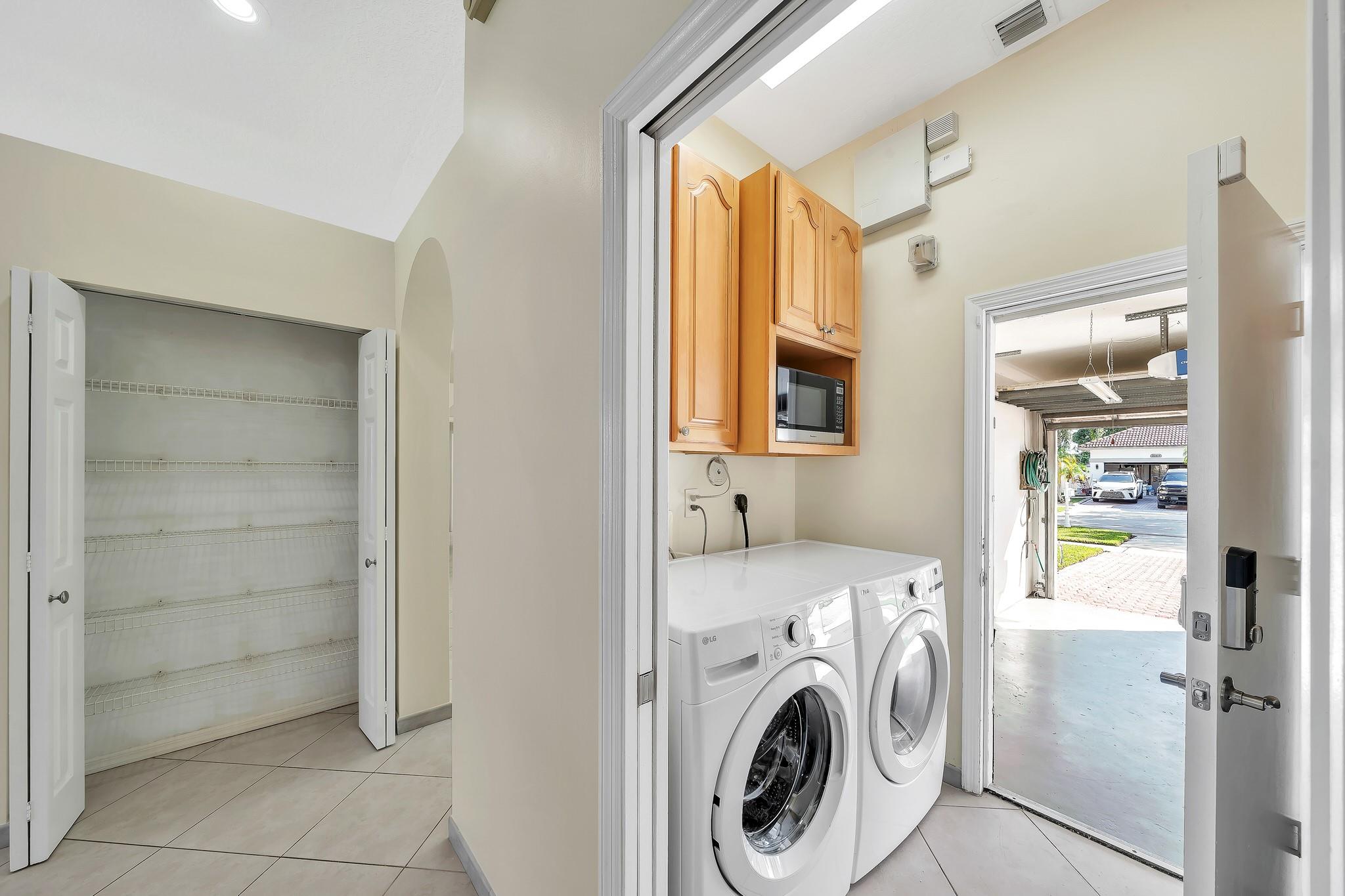 Stoneridge Lake Estates - Residential