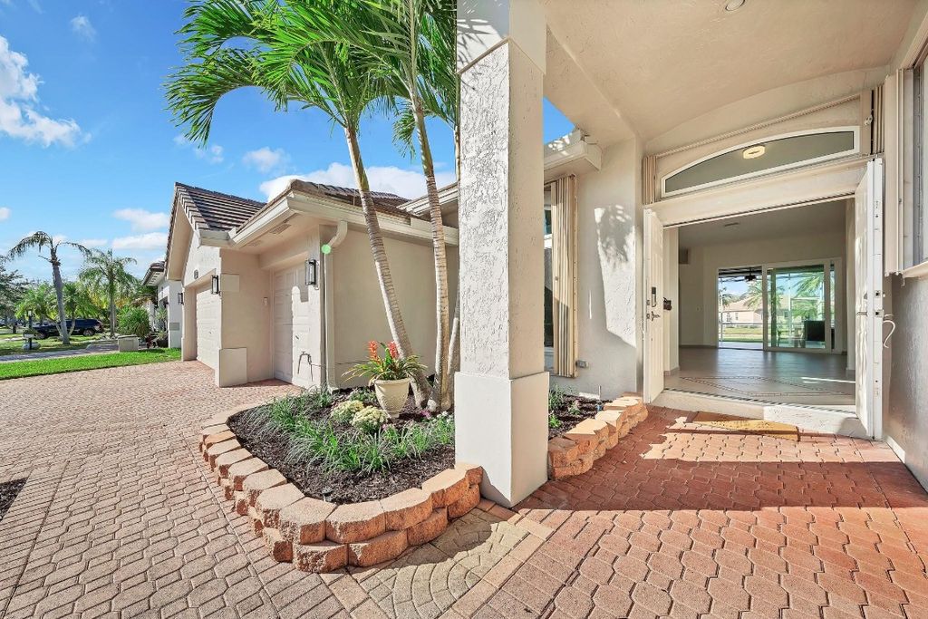 Photo of 16403 S Segovia Circle, Pembroke Pines, FL 33331 (MLS # F10537373)