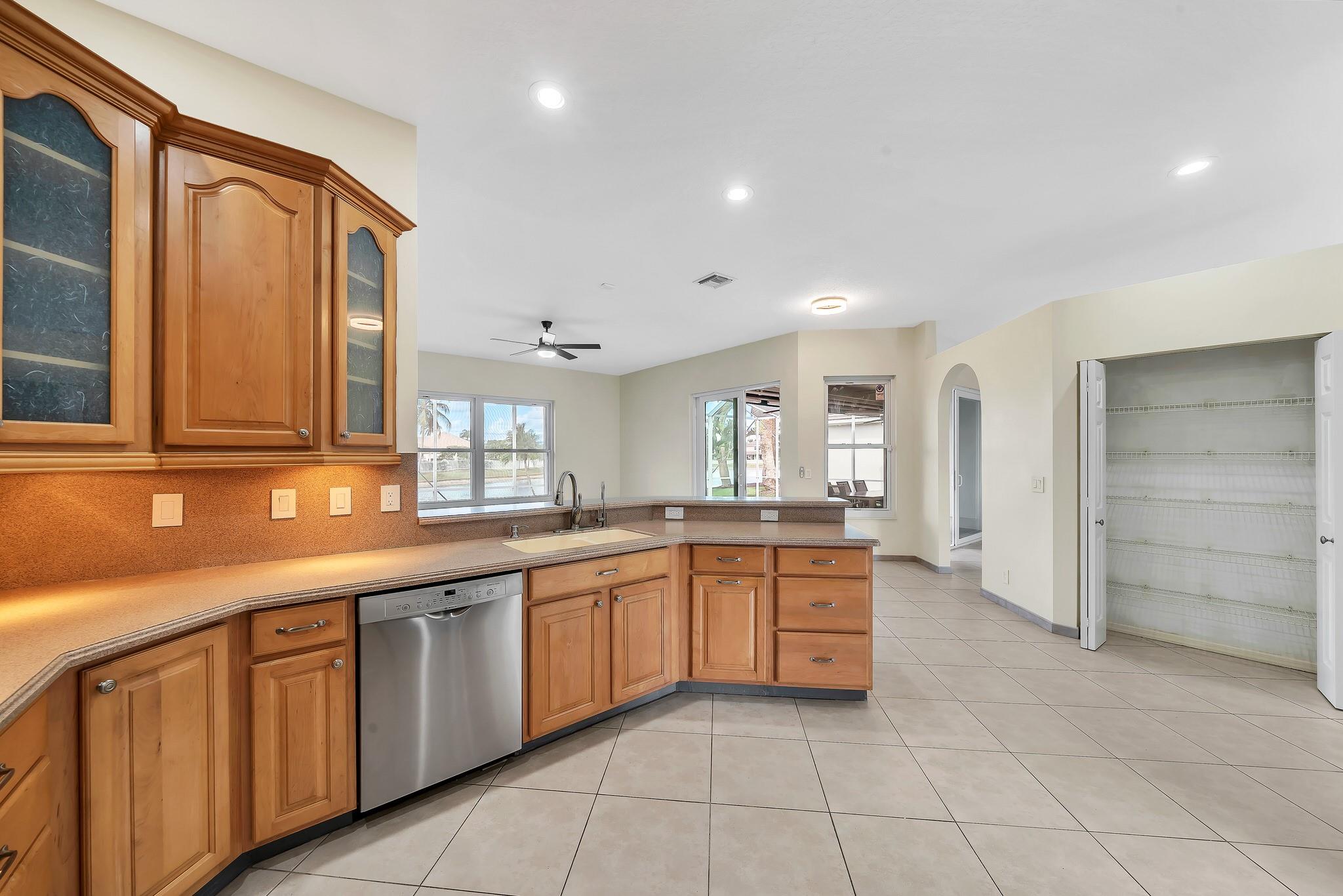 Stoneridge Lake Estates - Residential