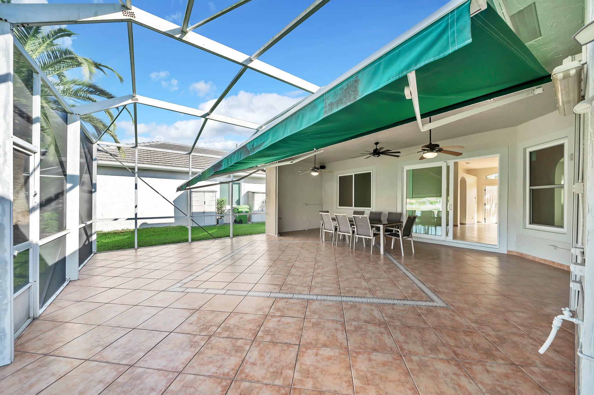 Stoneridge Lake Estates - Residential