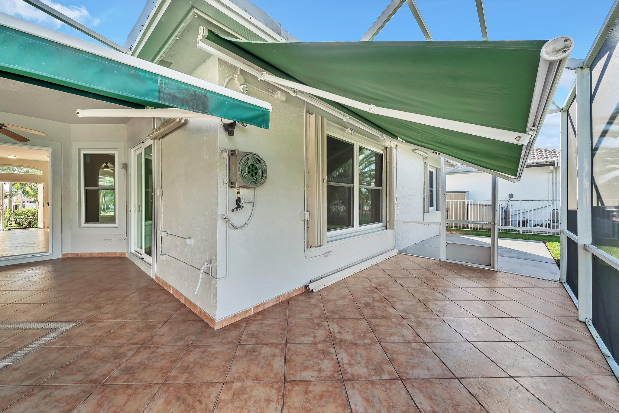 Stoneridge Lake Estates - Residential