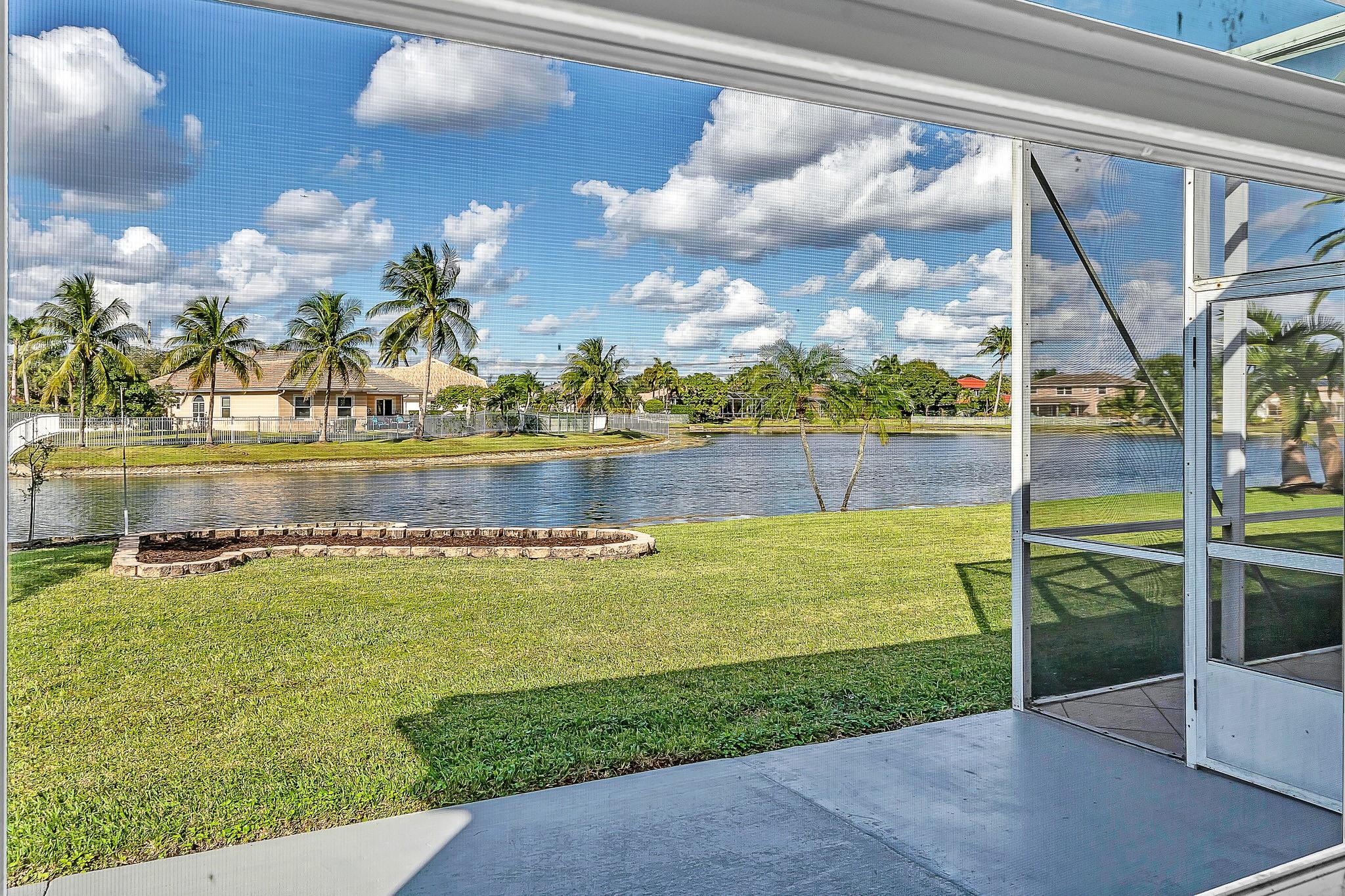 Stoneridge Lake Estates - Residential