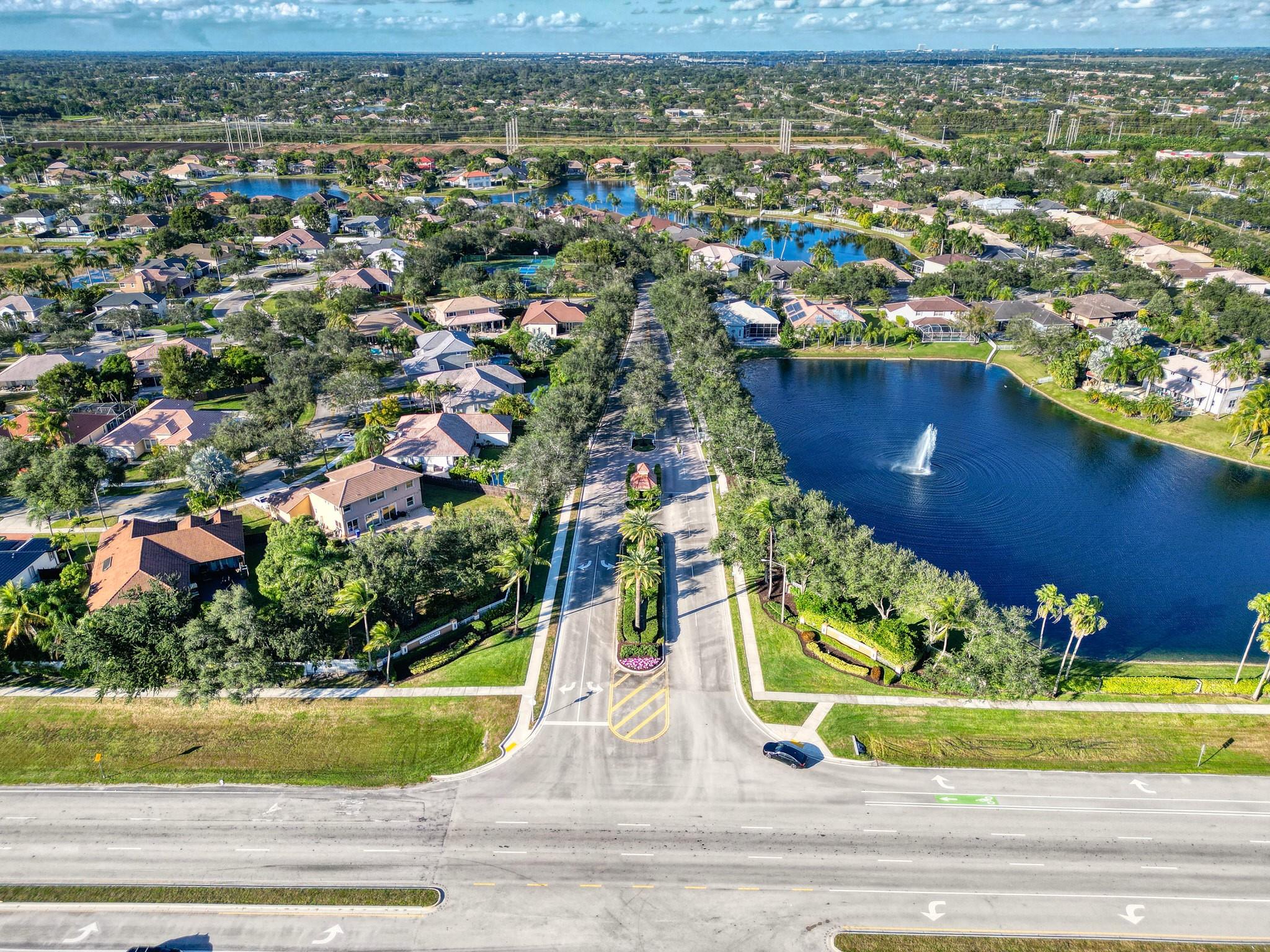 Stoneridge Lake Estates - Residential