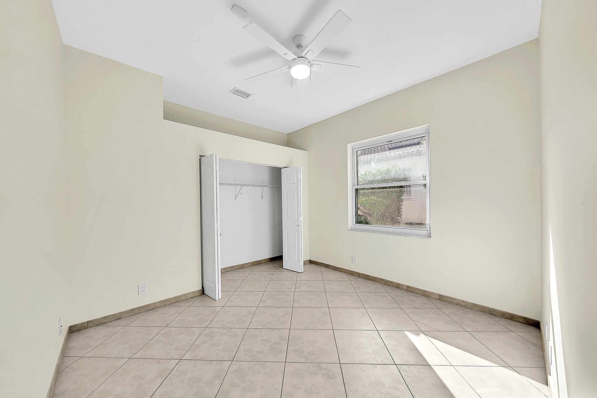 Stoneridge Lake Estates - Residential