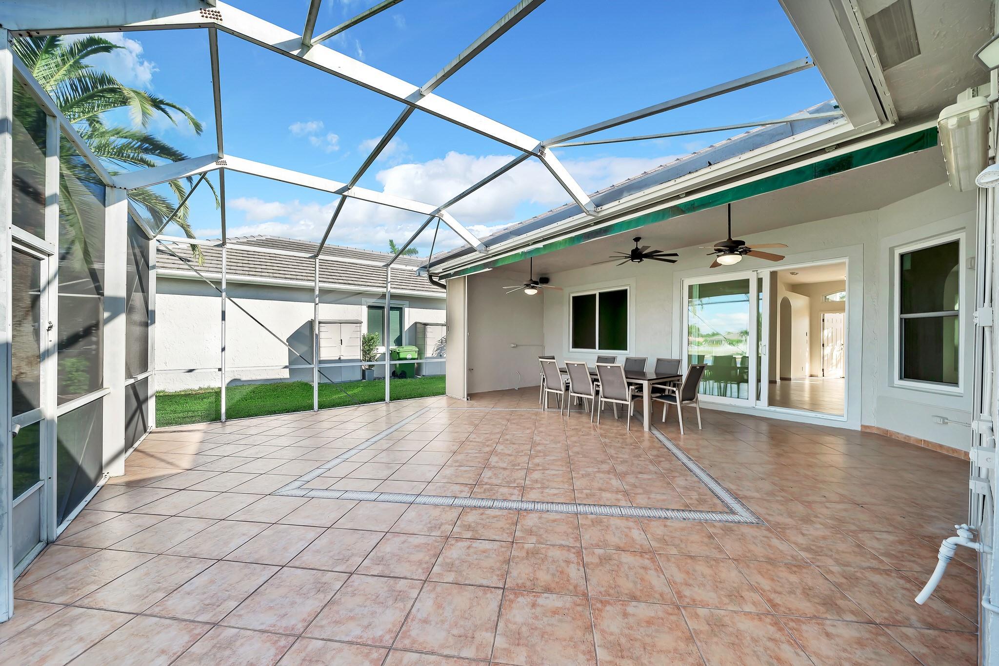 Stoneridge Lake Estates - Residential