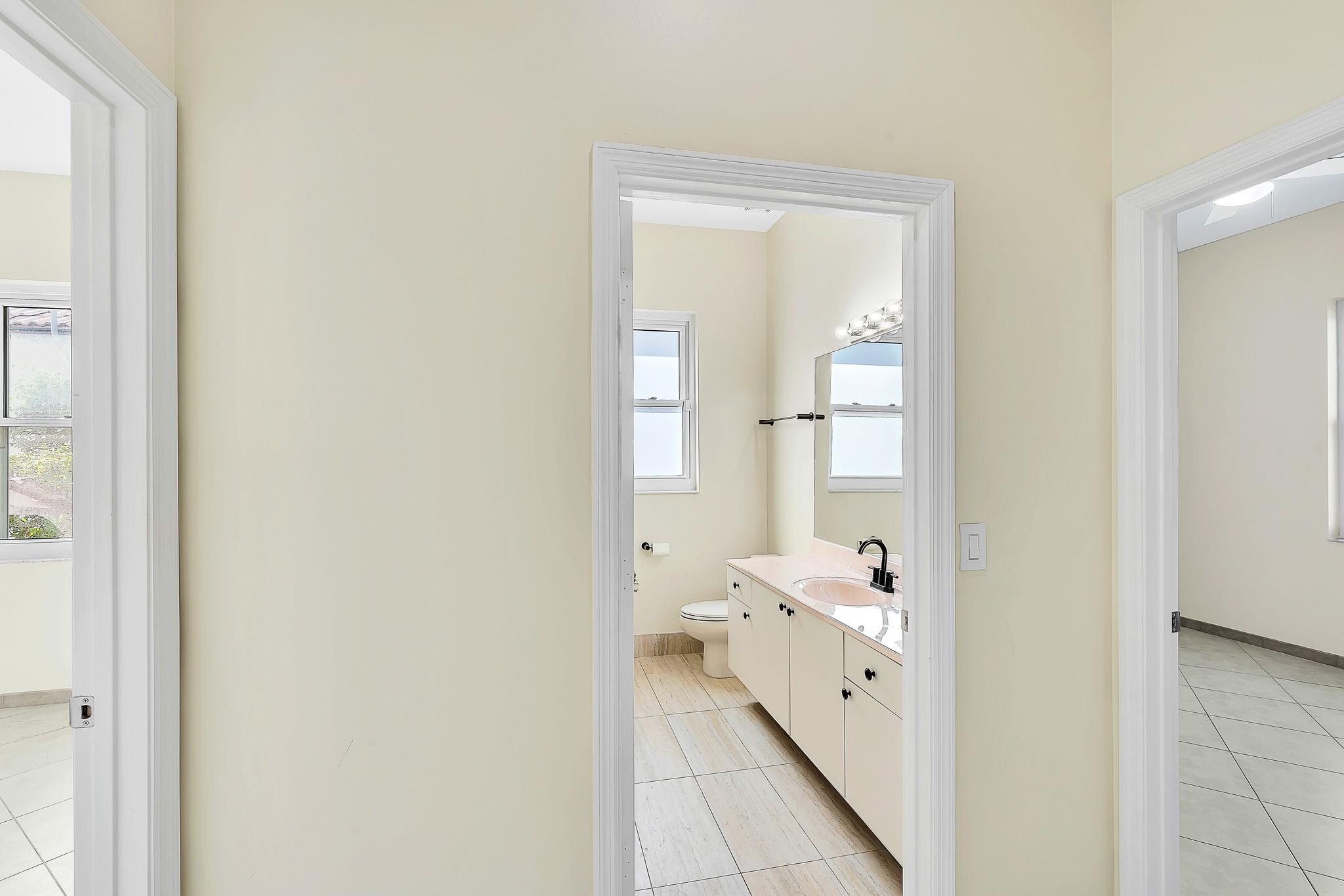 Stoneridge Lake Estates - Residential