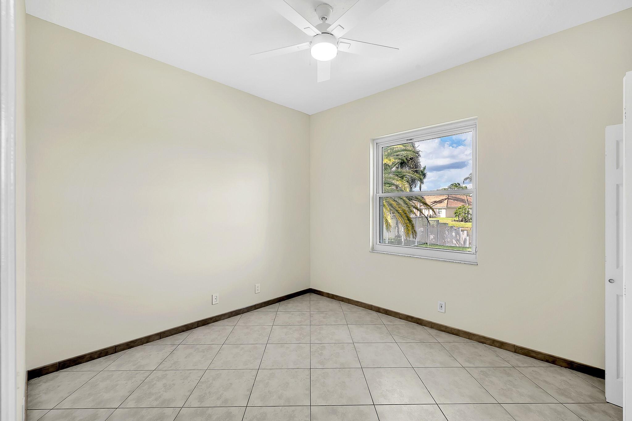 Stoneridge Lake Estates - Residential