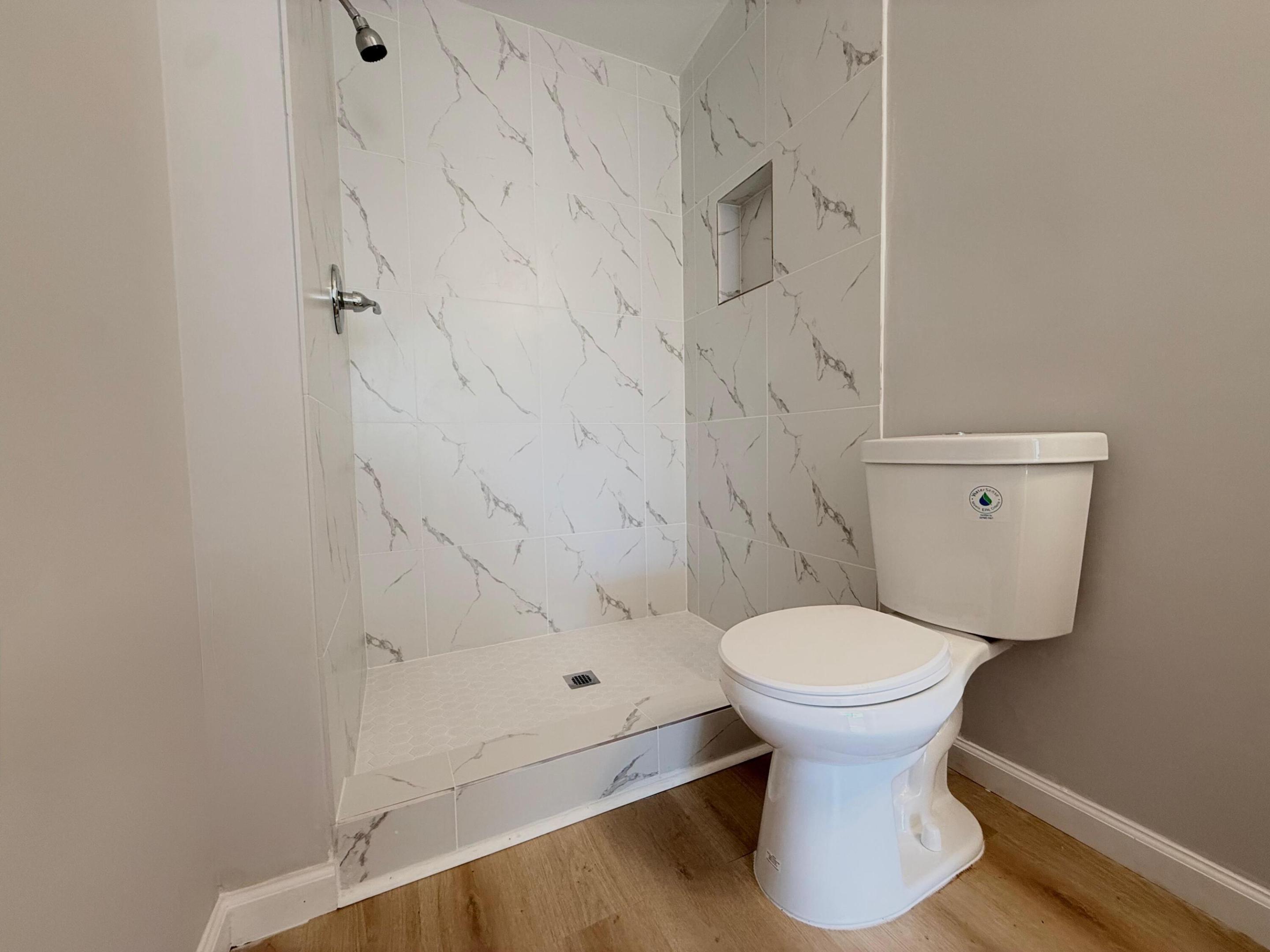 HAVERHILL ACRES ADD - Residential Lease