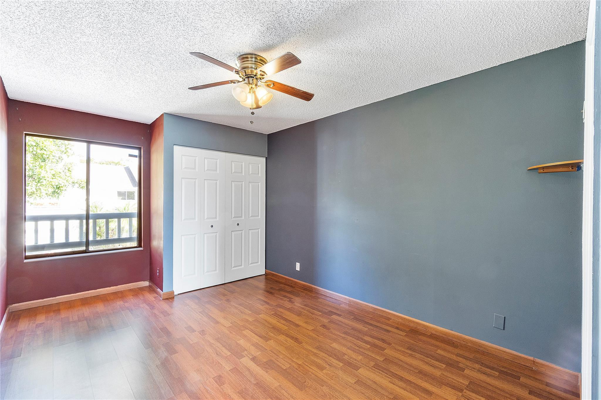 DISCOVERY POINTE - Residential