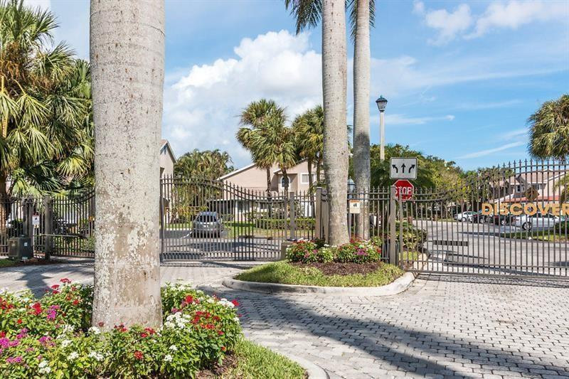 DISCOVERY POINTE - Residential