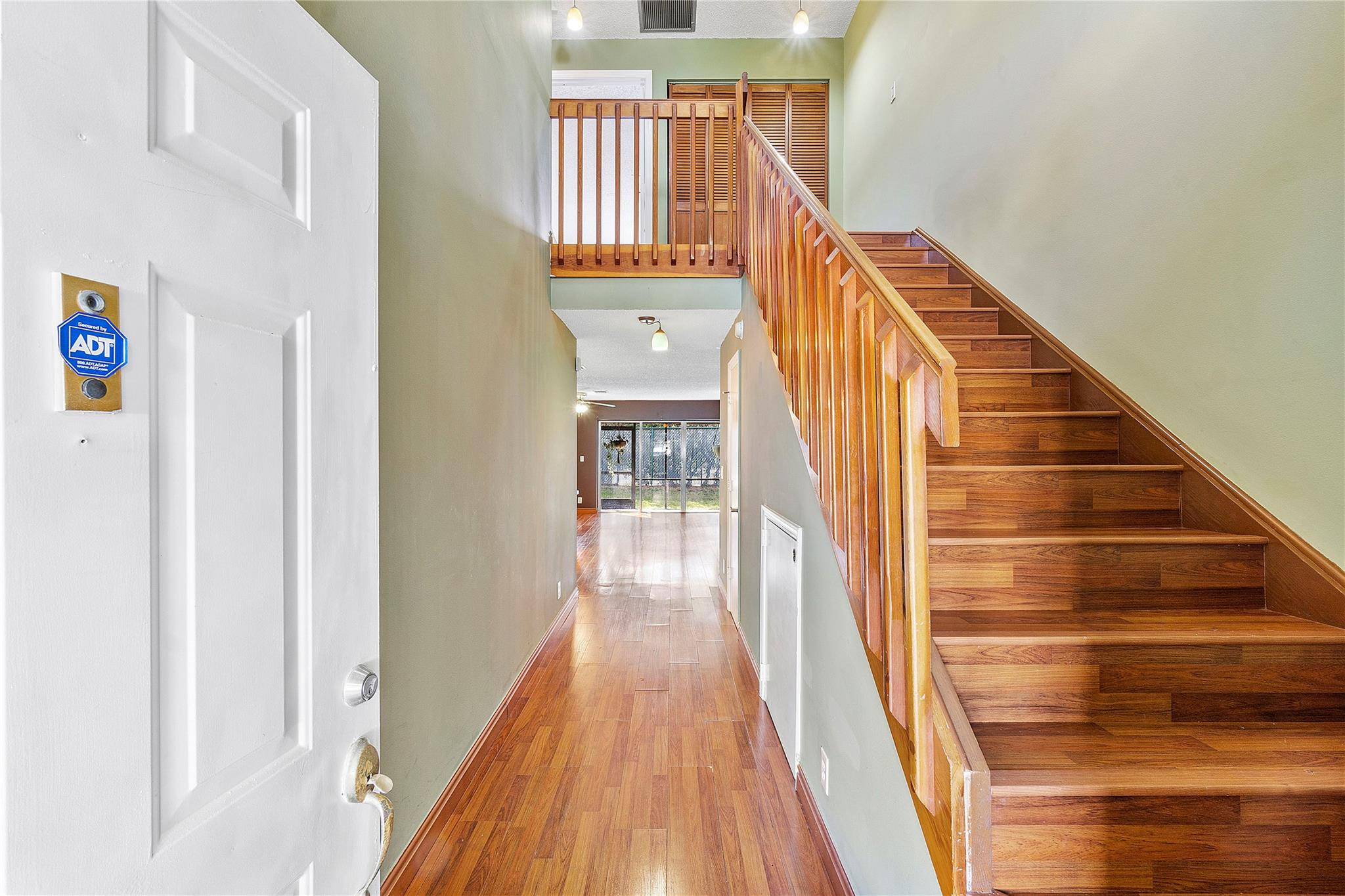 DISCOVERY POINTE - Residential