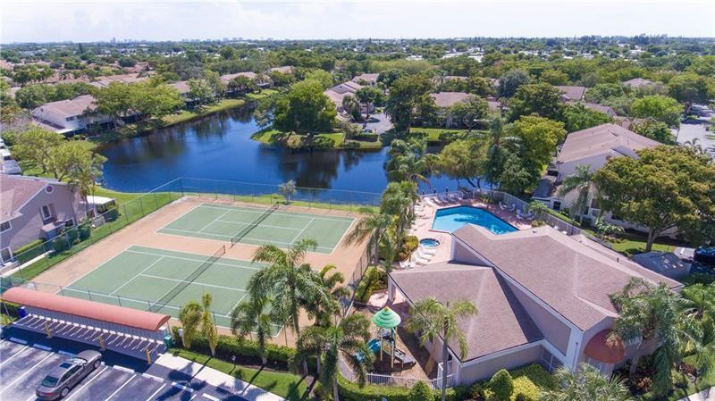 DISCOVERY POINTE - Residential
