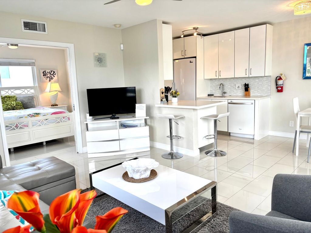 Photo of 1705 N Riverside Drive #8, Pompano Beach, FL 33062 (MLS # B26009587)