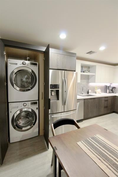 CORAL RIDGE COLONY - Residential