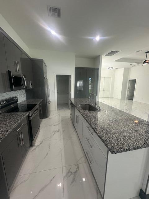 PORT ST LUCIE SECTION 11 - Residential Lease