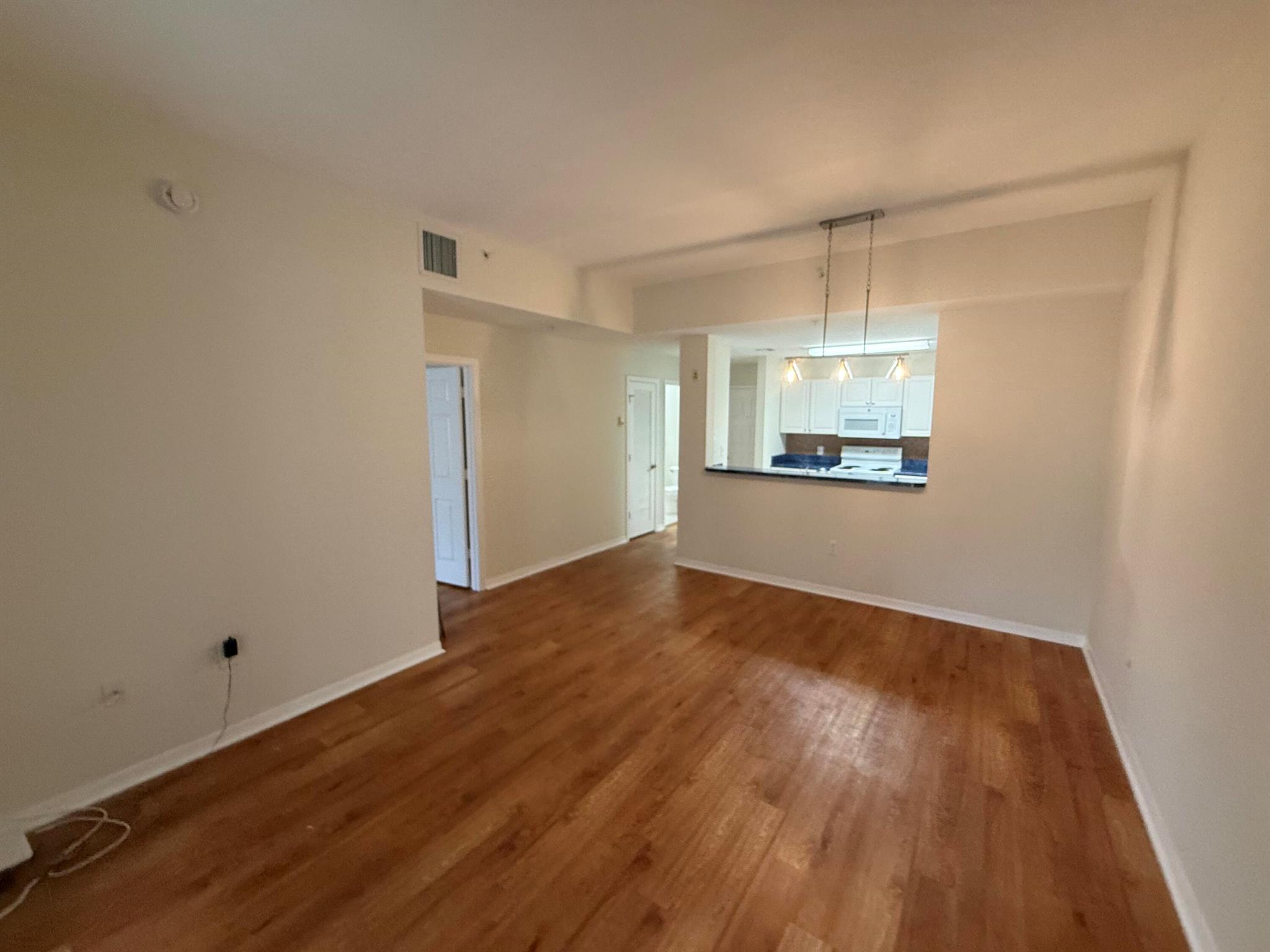 VILLAGE AT ABACOA CONDO - Residential Lease