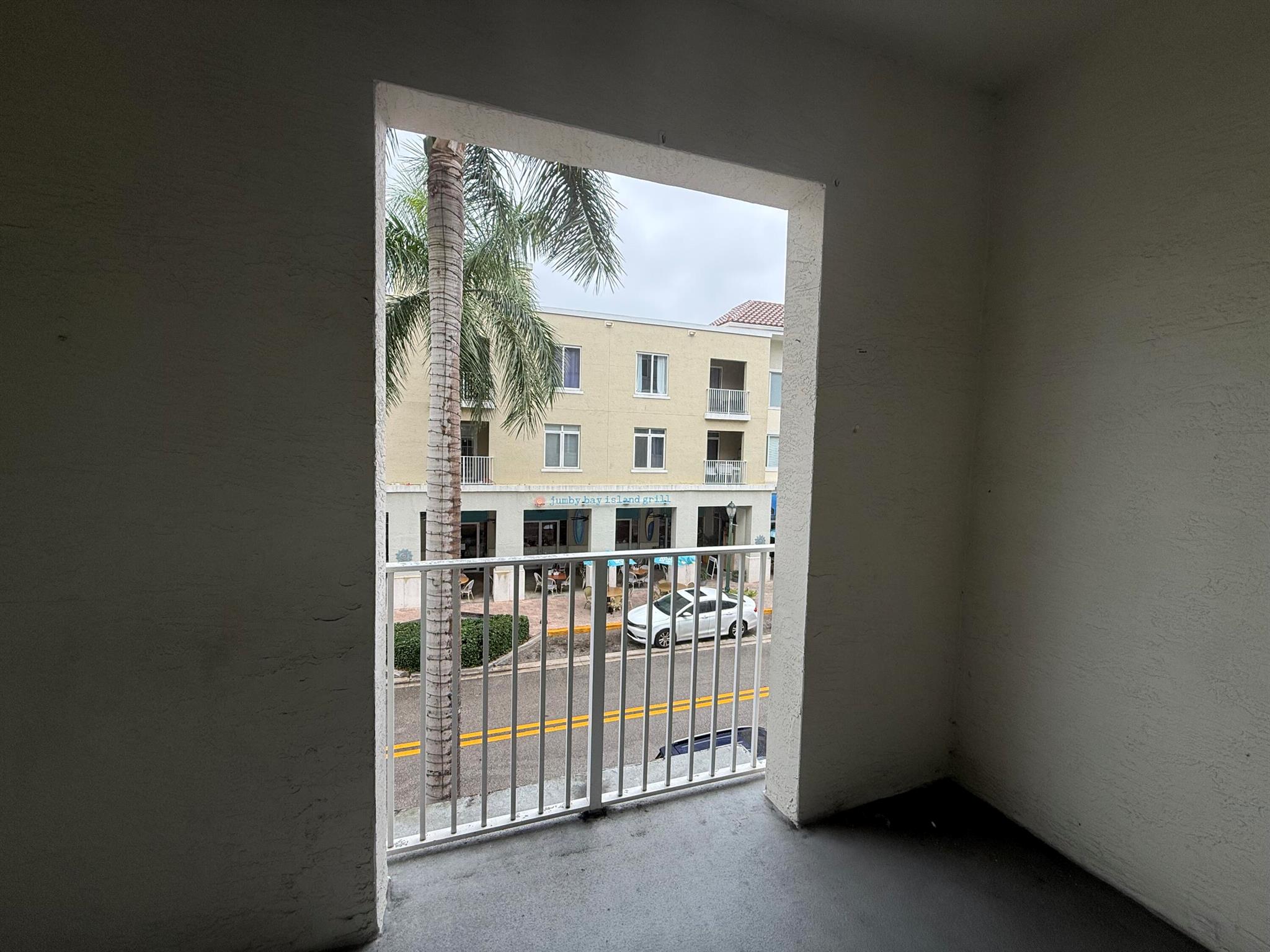 VILLAGE AT ABACOA CONDO - Residential Lease