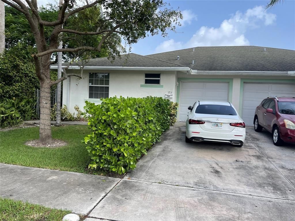 Photo of 713 NE 4th Street, Hallandale Beach, FL 33009 (MLS # F10549530)