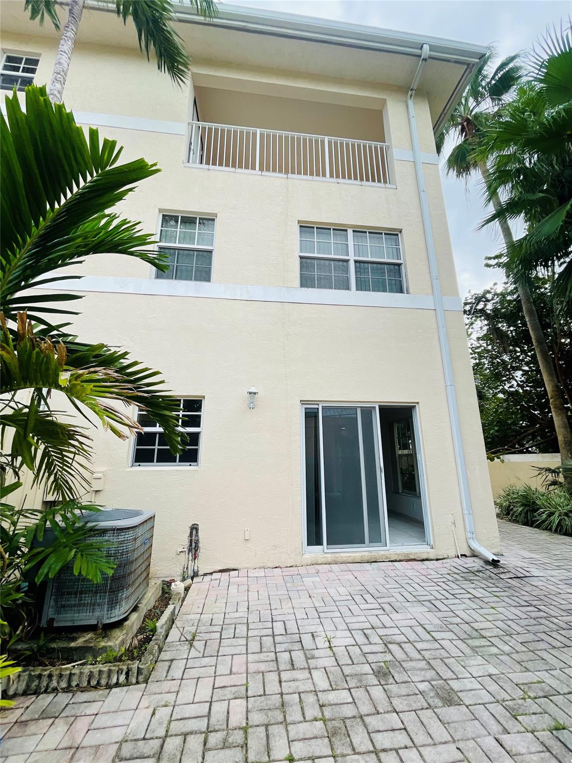 Hillsboro Shores Sec A 21 - Residential Lease