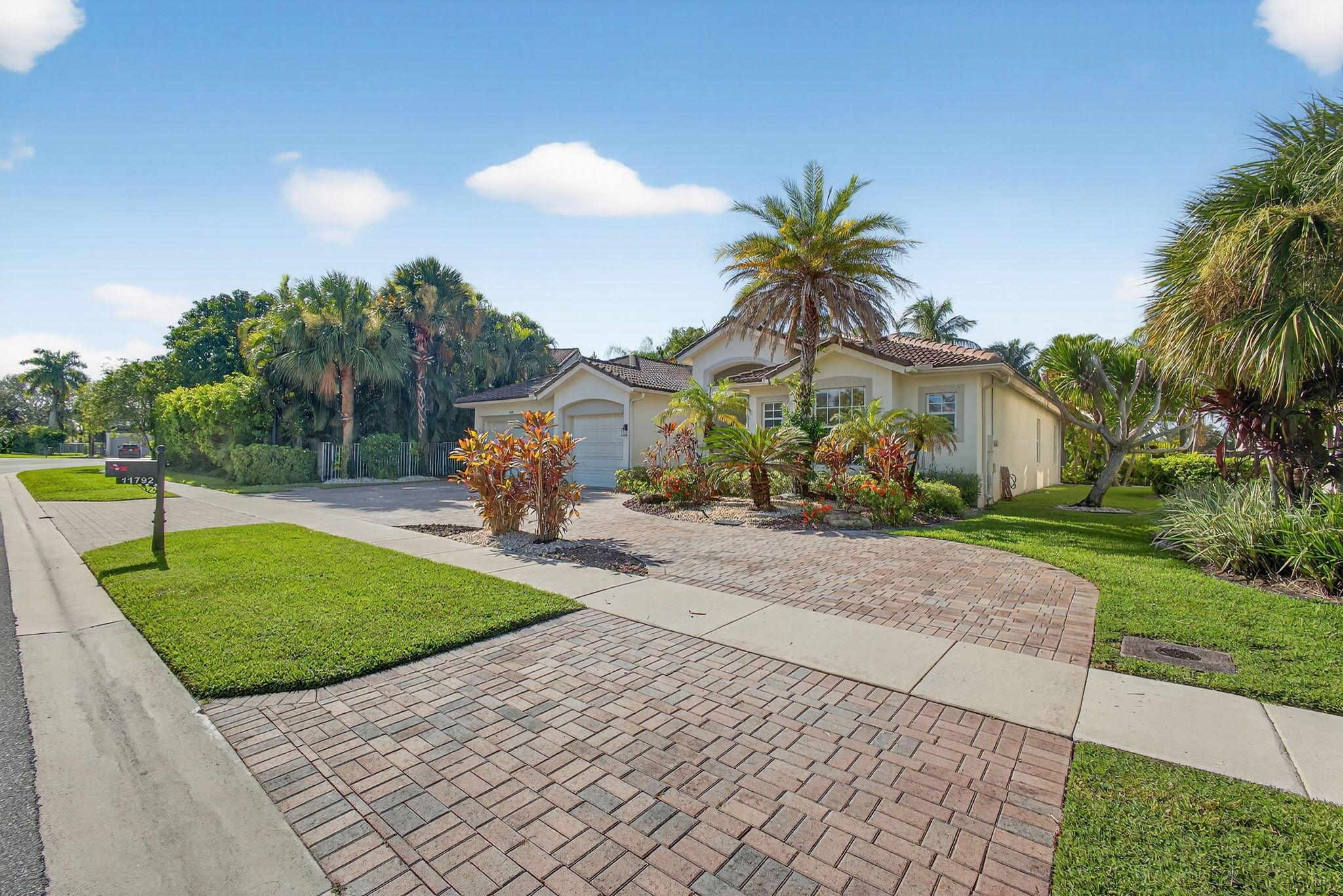 11792 Osprey Pointe Circle