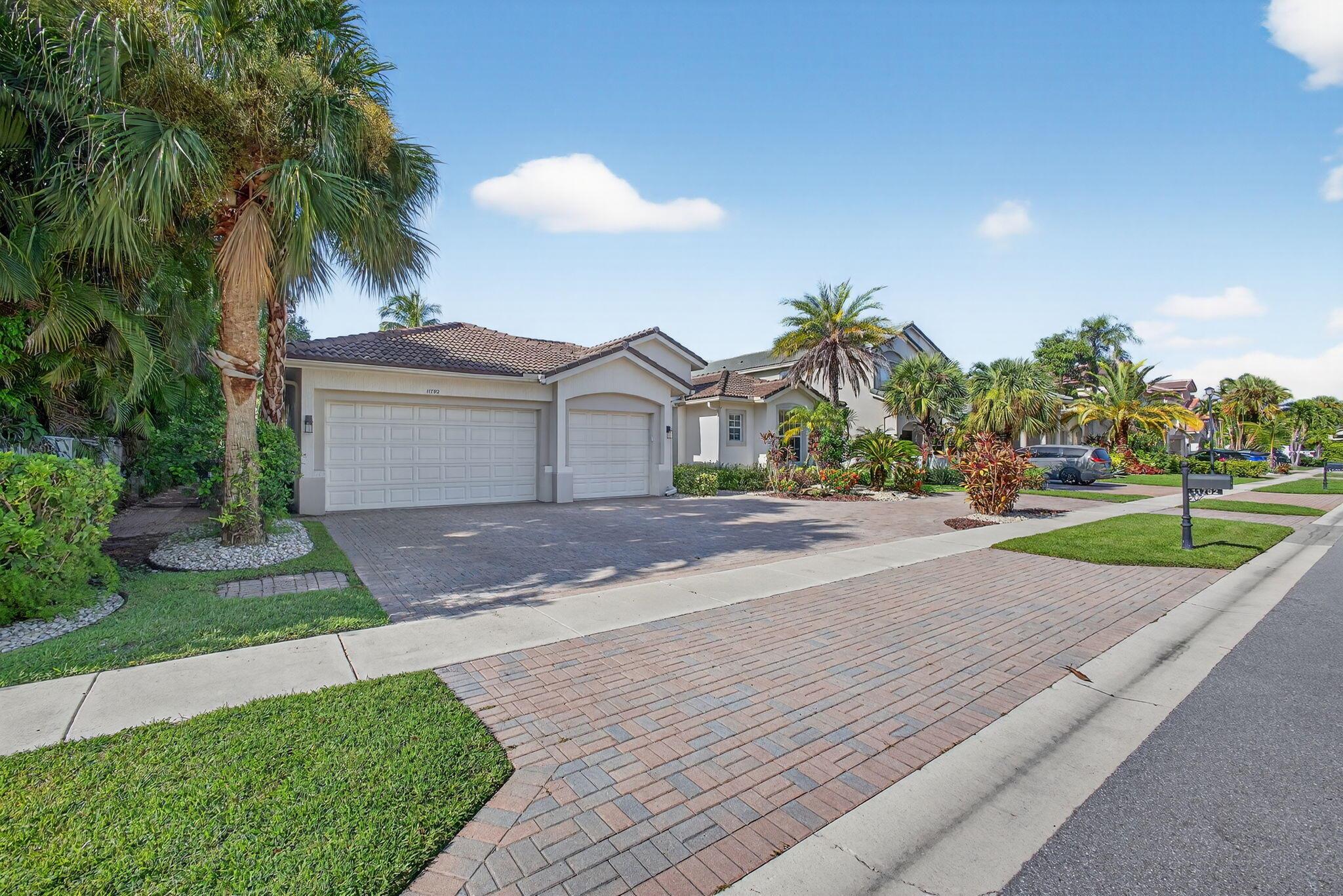 11792 Osprey Pointe Circle