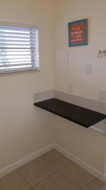 LAKE CLARKE GARDENS CONDO 20A - Residential