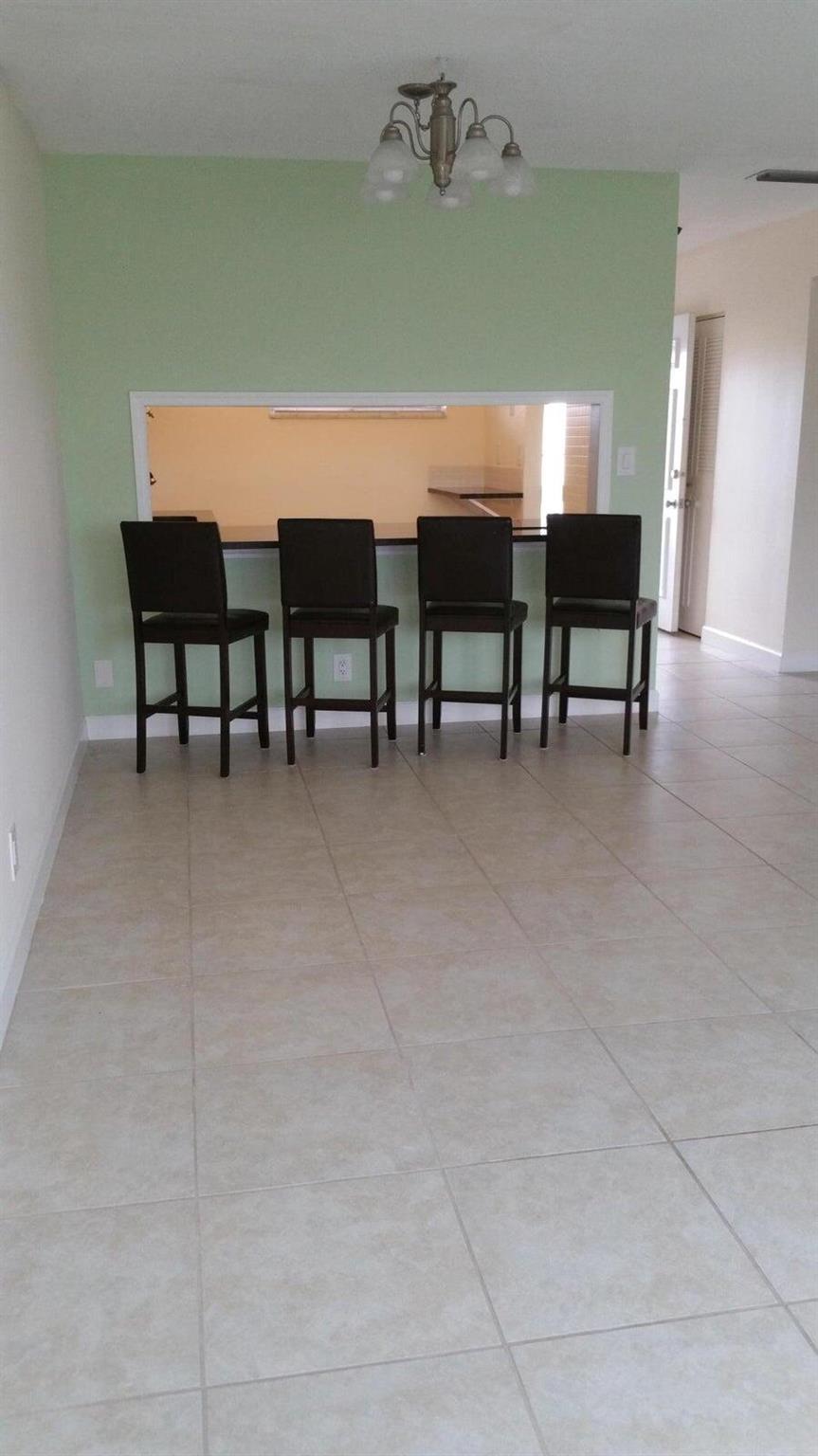 View photos, virtual tours, details... 2534 Garden Drive S 202