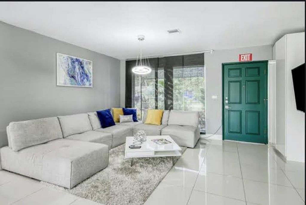 Photo of 1905 N 45th Avenue, Hollywood, FL 33021 (MLS # B26032494)