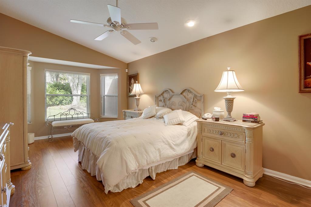 CASCADE LAKES - Residential