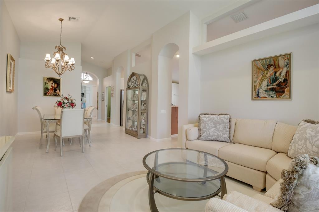 CASCADE LAKES - Residential