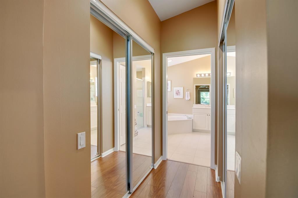 CASCADE LAKES - Residential