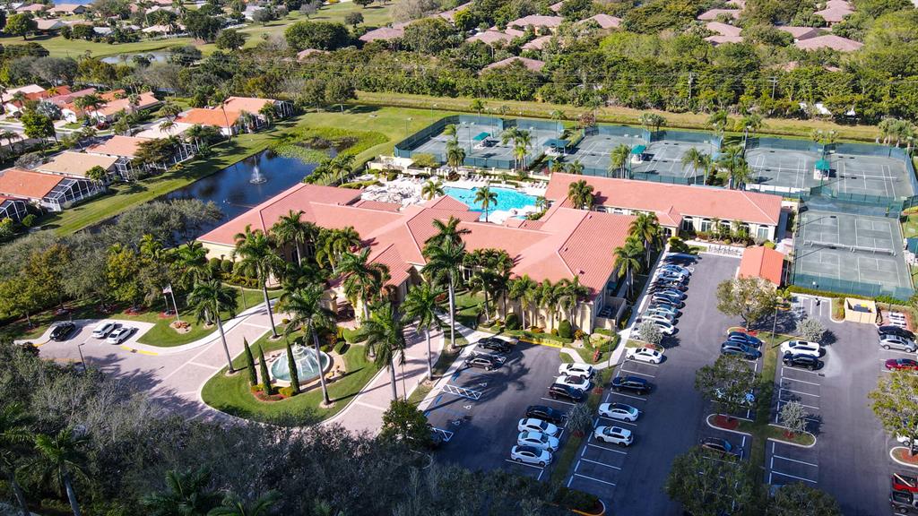 CASCADE LAKES - Residential