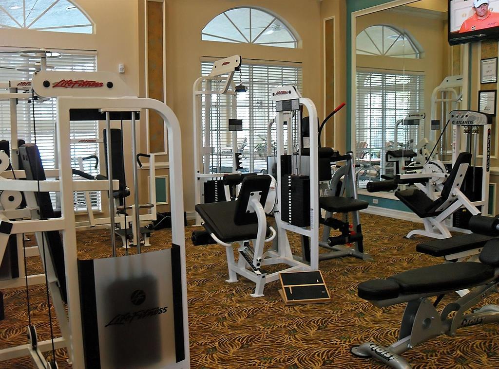 CASCADE LAKES - Residential