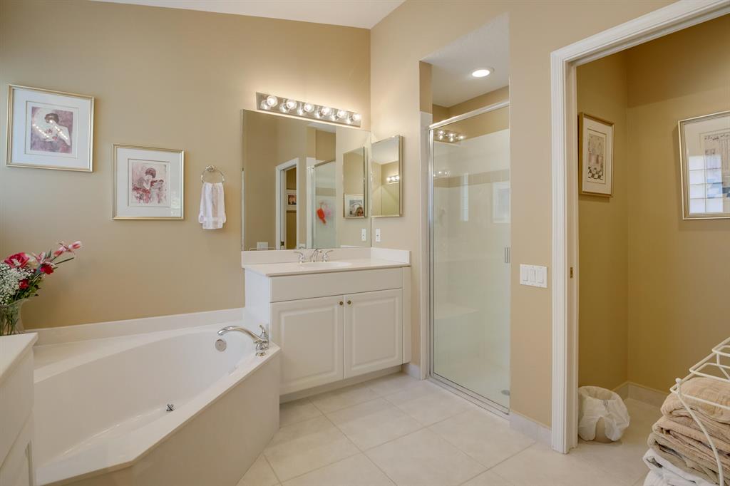 CASCADE LAKES - Residential