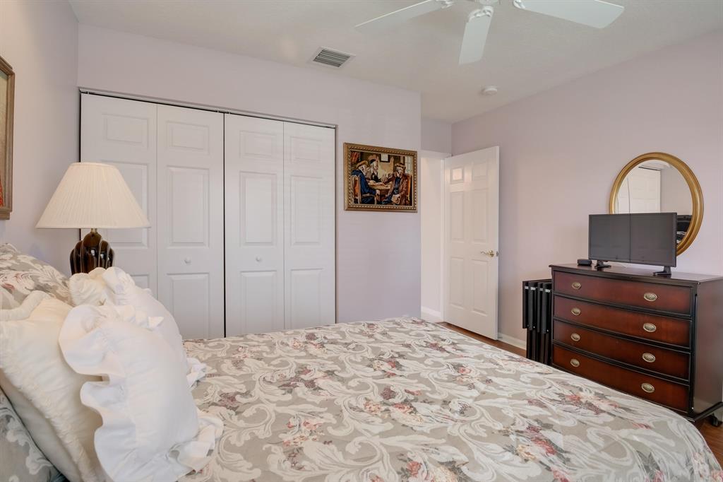 CASCADE LAKES - Residential