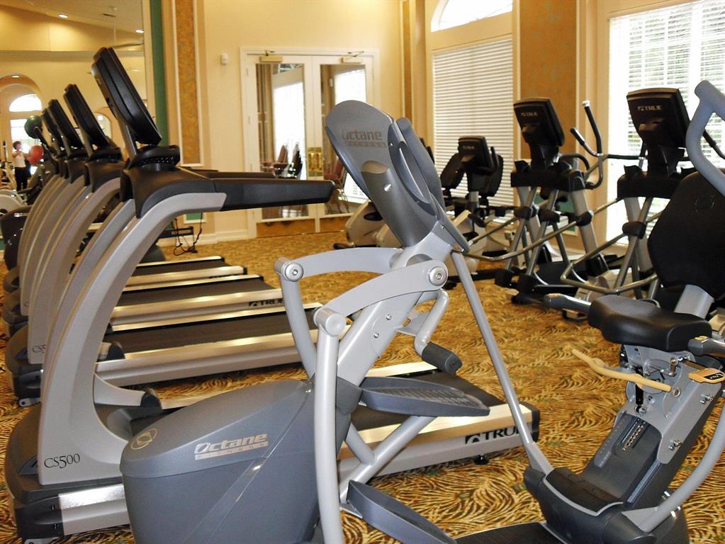 CASCADE LAKES - Residential