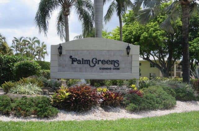 Photo of 13845 Via Flora #C, Delray Beach, FL 33484 (MLS # R10717260)
