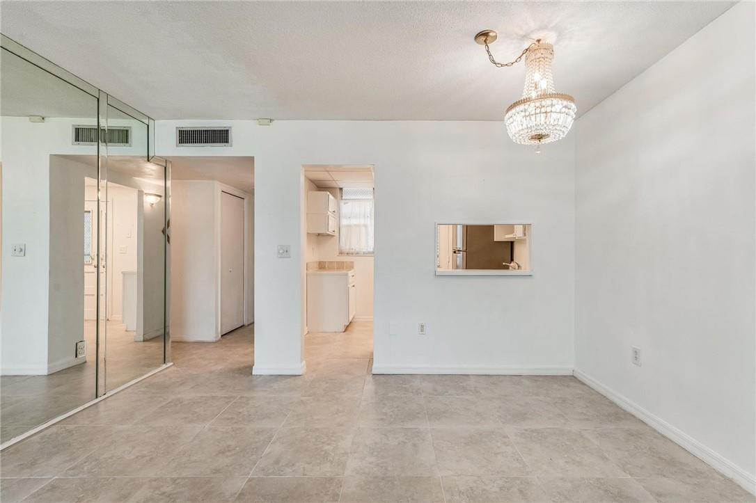 POINT EAST - Residential