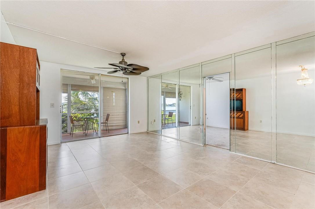 POINT EAST - Residential